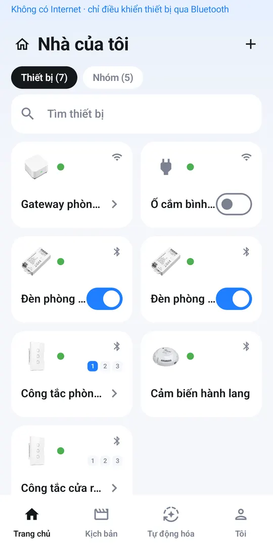 Home screen without Internet, with the blue notice at the top