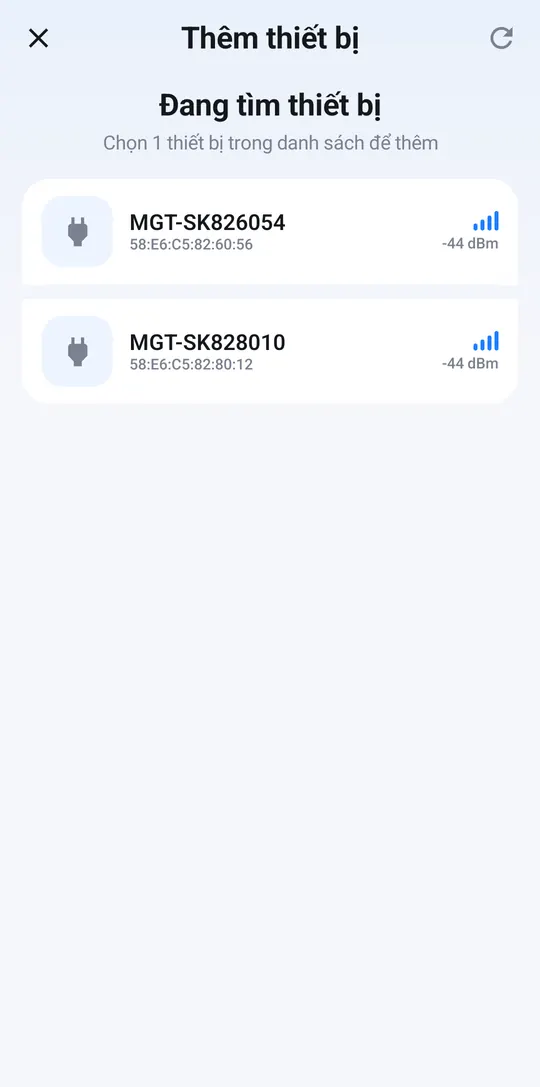 List of waiting devices with two Wi-Fi plugs